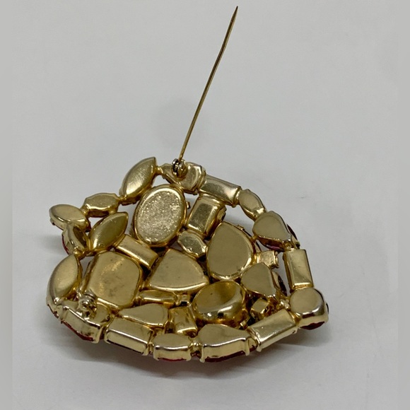 Mid Century Vintage Gold Tone Ruby Red Rhinestone Art Deco Pinback Brooch - Picture 5 of 16